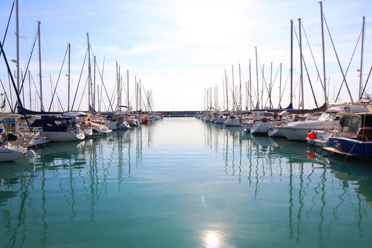 Global Properties, Apartamento De 2 Habitaciones Con Gran Terraza En Gran Canet Canet d'En Berenguer Exterior foto